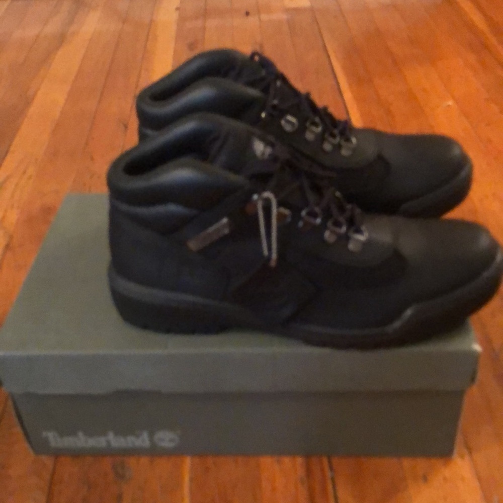 Timberland - Picture 2 of 2